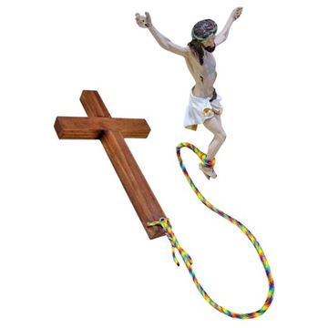 Крест Иисуса висит на стене Христианский дизайн интерьера