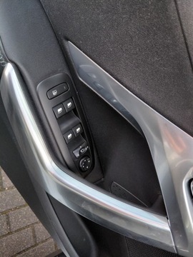 Peugeot 2008 I SUV Facelifting 1.2 PureTech 130KM 2019 Peugeot 2008 Panorama Navi Kamera PDC Alu 1.2 Benzyna 130KM, zdjęcie 10