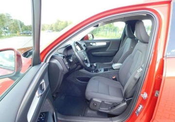 Volvo XC40 2021 Volvo XC 40 z Gwarancja Bezwypadkowy Kamera Parkowanai 1.5 Benzyna 156KM, zdjęcie 4