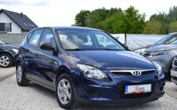 Hyundai i30 I 2009 Hyundai i30 Bezwypadkowy - Klimatyzacja - Oplacony 1.4 Benzyna 105KM