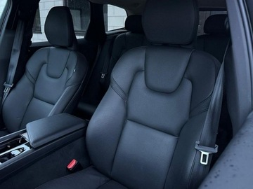 Volvo XC60 II Crossover Facelifting 2.0d B4 197KM 2022 Volvo XC 60 Inscription lift, zdjęcie 6