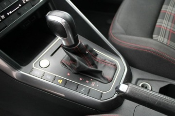 Volkswagen Polo VI GTI 2.0 TSI 200KM 2019 Volkswagen Polo GTI 200HP DSG G.Fotele Szyberdach, zdjęcie 23