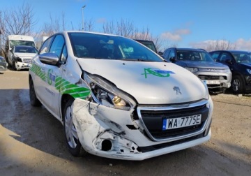 Peugeot 208 I 2016 Peugeot 208 2016r, 1.2Benzyna. Delikatnie uszkodzony prawy przod. Jezdzi., zdjęcie 1