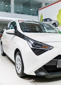 Toyota Aygo II Hatchback 3d Facelifting 1.0 VVT-i 72KM 2019 Toyota Aygo 1.0 VVT-i X-play Benzyna 72KM, zdjęcie 11