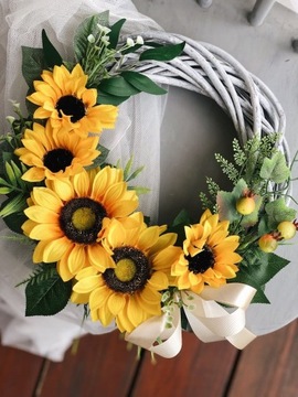 ЦВЕТОЧНЫЙ ВЕНОК НА ДВЕРЬ, ПОДСОЛНУХИ, ПЛАТЬЕ