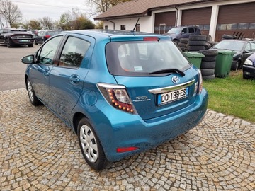 Toyota Yaris III Hatchback 5d Hybrid 100KM 2013 TOYOTA YARIS III HYBRID 1.5VVT-I AUTOMAT !!! WARTO !!!, zdjęcie 8