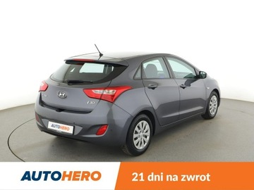 Hyundai i30 II Hatchback 5d 1.4 MPI 100KM 2015 Hyundai i30 niski przebieg grzane fotele PDC, zdjęcie 6