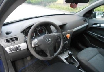 Opel Astra H Kombi 1.6 Twinport ECOTEC 105KM 2006 Opel Astra Opel Astra H 1.6 BENZYNA 105 KM 1.6 Benzyna 105KM, zdjęcie 9