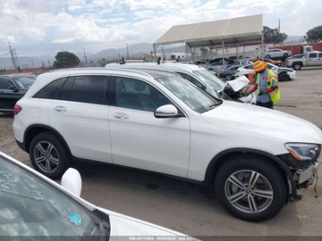 Mercedes GLC C253 2021 Mercedes-Benz GLC 300 2021 2.0l 2.0 Benzyna 255KM, zdjęcie 6