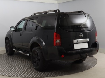 Nissan Pathfinder III Terenowy 2.5 DTi 4WD 174KM 2005 Nissan Pathfinder 2.5 dCi , 171 KM, 4X4, zdjęcie 3