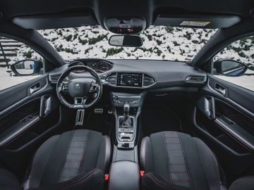 Peugeot 308 II Hatchback 5d 1.2 PureTech 130KM 2017 Peugeot 308 GT Line Transport w cenie, zdjęcie 9