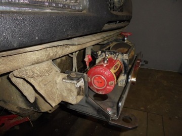 Пластина на лебедку Suzuki Grand Vitara I