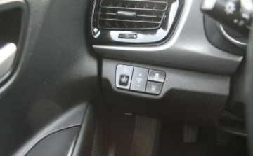 Kia Rio IV 2017 Kia Rio Benzyna 100KM, zdjęcie 17