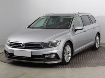 Volkswagen Passat B8 Variant 2.0 TDI BlueMotion SCR 150KM 2016 VW Passat 2.0 TDI, Automat, Skóra, Navi, Klima, zdjęcie 1