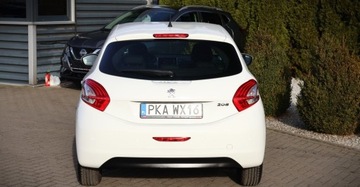 Peugeot 208 I Hatchback 3d 1.0 PureTech 68KM 2015 Peugeot 208 (Nr.182) 1.0 Benzyna Klimatyzacja Tempomat Parktronik Gwarancja, zdjęcie 4