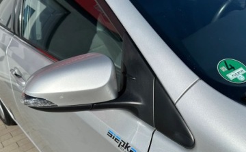 Toyota Auris II Hatchback 5d Facelifting 1.8 Hybrid 136KM 2016 Toyota Auris II Lift, 2016R, Bezwypadkowa, Automat, Zarejestorwana w PL, V, zdjęcie 16