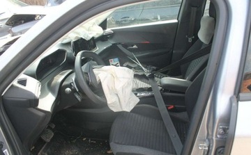 Peugeot 2008 II SUV 1.2 PureTech 130KM 2022 Peugeot 2008 1.2 Benzyna 131KM, zdjęcie 4