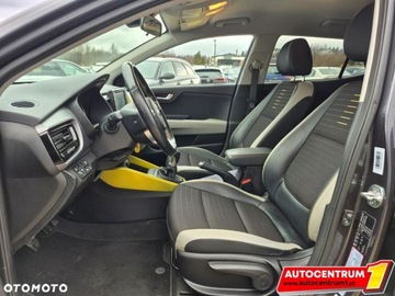 Kia Stonic I Crossover 1.0 T-GDI 120KM 2018 Kia Stonic Kia Stonic 1.0 T-GDI XL Benzyna 120KM, zdjęcie 16