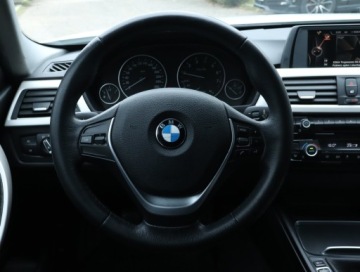 BMW Seria 3 F30-F31-F34 Limuzyna Facelifting 1.5 318i 136KM 2016 BMW 3 318 i, Salon Polska, Serwis ASO, Klima, zdjęcie 20