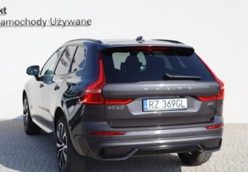 Volvo XC60 II Crossover Facelifting 2.0 B5 250KM 2025 Volvo XC 60 B5 Hybrid ULTRA DARK 25014KM Salon POLSKA I Wlasciciel Gwaranc, zdjęcie 3
