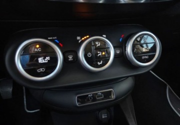 Fiat 500X Crossover 1.4 16V Mair 140KM 2016 Fiat 500X 1.4benz 140KM 6b LED Parktronic Klima KeyLess Oplaty Gwarancja, zdjęcie 19