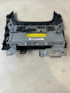 PRIUS PLUS FL ULOŽENÍ AIRBAG KOLENO
