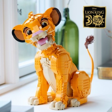 LEGO Disney Король Лев — Молодой Симба 43247