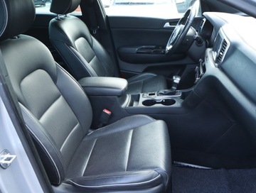 Kia Sportage IV SUV 1.7 CRDi 141KM 2017 Kia Sportage 1.7 CRDi, Salon Polska, zdjęcie 8