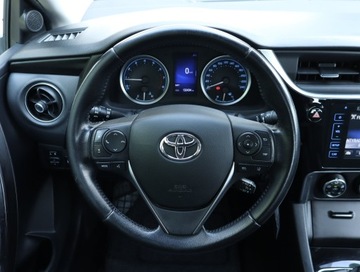 Toyota Corolla XI Sedan Facelifting 1,6 Valvematic 132KM 2018 Toyota Corolla 1.6 Valvematic, Salon Polska, GAZ, zdjęcie 18