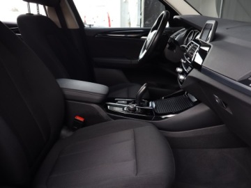 BMW X3 G01 SUV 2.0 20d 190KM 2018 BMW X3 xDrive20d, Salon Polska, Serwis ASO, zdjęcie 8