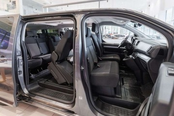 Toyota 2022 Toyota Proace Verso Verso 1.5 D4-D Long Business 1.5 Diesel 120KM, zdjęcie 17