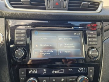 Nissan Qashqai II Crossover 1.2 DIG-T 115KM 2014 Nissan Qashqai Benzyna Tekna Navigacja Panorama, zdjęcie 28