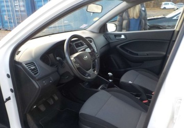 Hyundai i20 II Hatchback 5d Facelifting KAPPA 1.2 MPI 75KM 2019 Hyundai i20 Okazja 1.2 Benzyna 75KM, zdjęcie 17