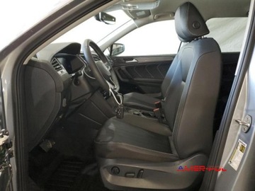 Volkswagen Tiguan II 2022 Volkswagen Tiguan 2022 r., 2,0L SE 4X4 2.0 Benzyna 184KM, zdjęcie 7
