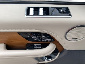 Land Rover Range Rover IV SUV SWB Facelifting 4.4 SDV8 339KM 2019 Land Rover Range Rover 4.4 V8 Autobiography, zdjęcie 14