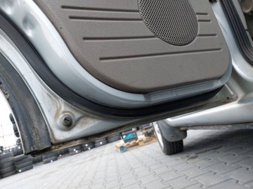 DVEŘE KOMPLETNÍ LEVÝ ZADNÍ FREELANDER I 5D 567