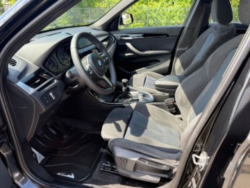 BMW X1 F48 Crossover sDrive18i 136KM 2016 BMW X1 MPAKIET ALCANTARA HEADUP NAWIGACJA GRZANE FOTELE EL.KLAPA SERWISOWA, zdjęcie 4