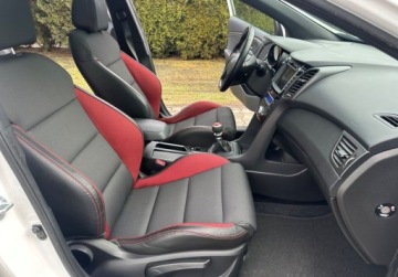 Hyundai i30 II Hatchback 5d Facelifting 1.6 GDI 186KM 2016 Hyundai i30 1,6Turbo 186KM Climatronic Kamera Led Navi Bezwypadkowy SERWIS, zdjęcie 24