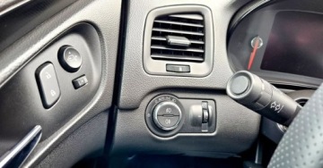 Opel Insignia I Sports Tourer Facelifting 2.0 CDTI ECOFLEX 140KM 2013 Opel Insignia 2.0 CDTI BiXenon Led Skóra TouchPad LCD Panorama Radar, zdjęcie 15