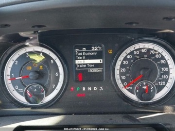  RAM 1500 2023r., Classic, od ubezpieczalni 5.7 Benzyna 395KM, zdjęcie 10