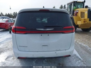 Chrysler Pacifica II 2023 Chrysler Pacifica 2023 Chrysler Pacifica Touring L FWD 3.6 Benzyna 287KM, zdjęcie 5