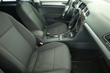 Volkswagen Golf VII Variant Facelifting 1.6 TDI-CR DPF BMT 115KM 2018 VW Golf 1.6 TDI, Salon Polska, Klima, Parktronic, zdjęcie 5