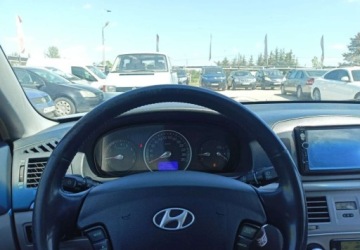 Hyundai Sonata IV Sedan 3.3 i V6 24V 233KM 2005 Hyundai Sonata Hyundai Sonata 3.3 V6 GLS Prestige 3.3 BenzynaLPG 233KM, zdjęcie 8