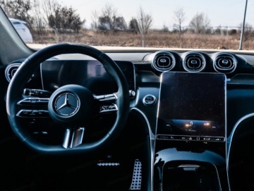 Mercedes GLC C254/X254 Coupe 2.0 200 204KM 2025 MERCEDES-BENZ GLC 200 4-Matic AMG Line 2.0 (204KM) 2025, zdjęcie 7