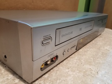 COMBO DAEWOO SH-9440E без пульта (лоток DVD не выдвигается)