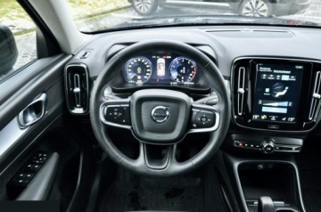 Volvo XC40 Crossover Facelifting 2.0 B3 163KM 2022 Volvo XC 40 MOMENTUM 2.0 benzyna 163KM 2022r, zdjęcie 20