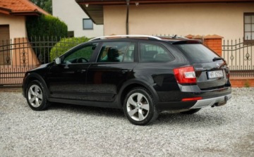 Skoda Octavia III Scout 2.0 TDI 184KM 2015 Skoda Octavia 2.0 TDI 184KM Scout Navi PDC 4x4 Webasto grzana szyba polsko, zdjęcie 4