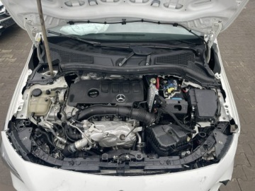 Mercedes Klasa B W247 Sports Tourer 2.0 220 190KM 2019 Mercedes B 220 AMG line 4Matic Skóra Kamery, zdjęcie 11