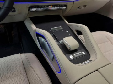 Mercedes GLE V167 SUV Facelifting 3.0 450d 367KM 2026 MERCEDES-BENZ GLE 450 d 4-Matic AMG Line 3.0 (367KM) 2026, zdjęcie 15