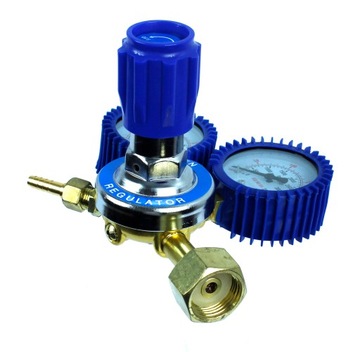 РЕДУКТОР КИСЛОРОДНОГО БАЛЛОНА С ДВУМЯ МАНОМЕТРАМИ НА 200 БАР